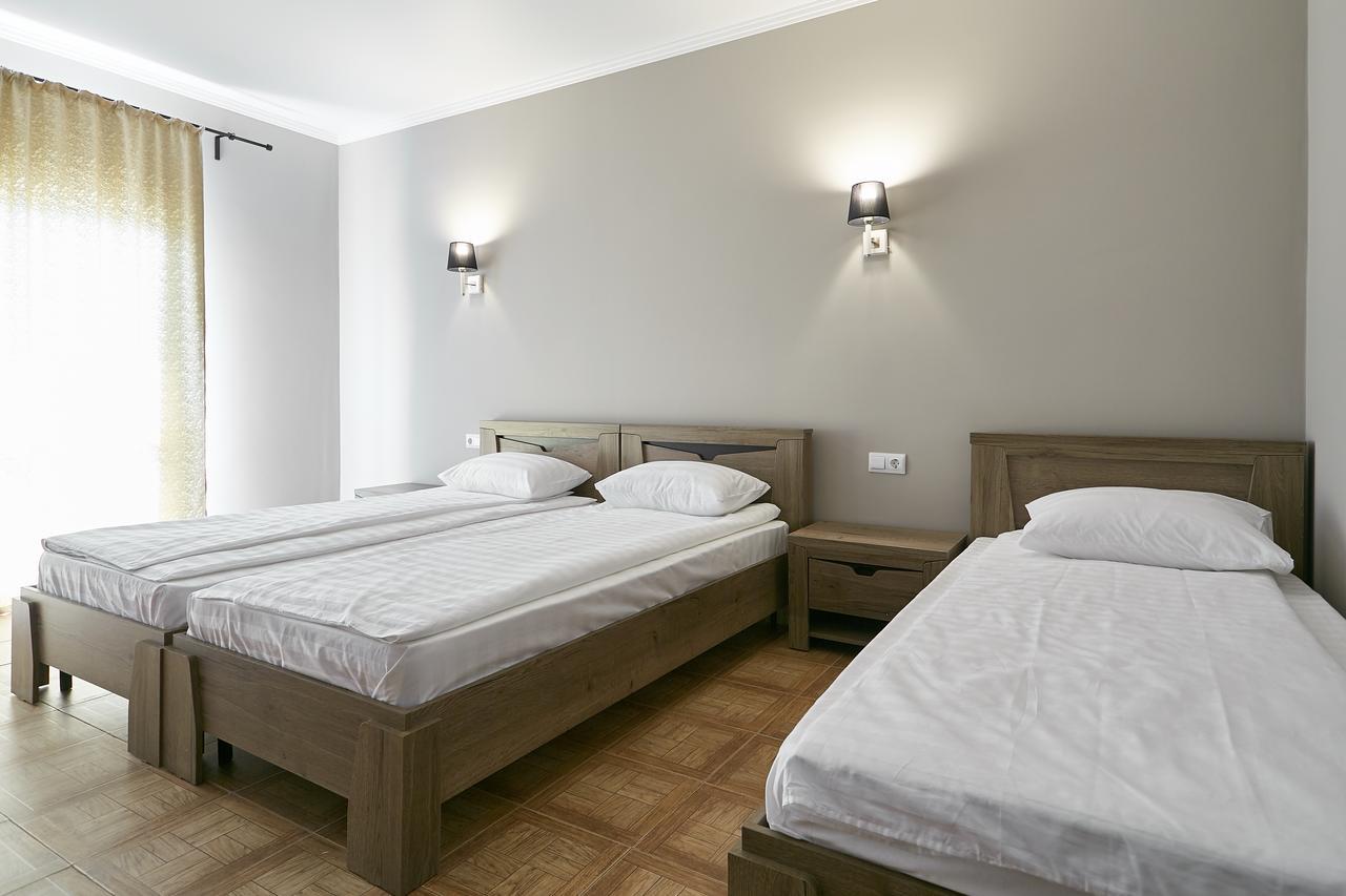 Astan Hotel Gagry Eksteriør bilde